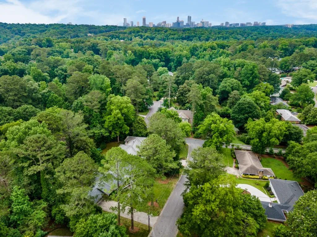 4825 Kendall Court, Atlanta, Georgia 30342, 3 Bedrooms Bedrooms, ,2 BathroomsBathrooms,Residential,Sold,4825 Kendall Court,7065140