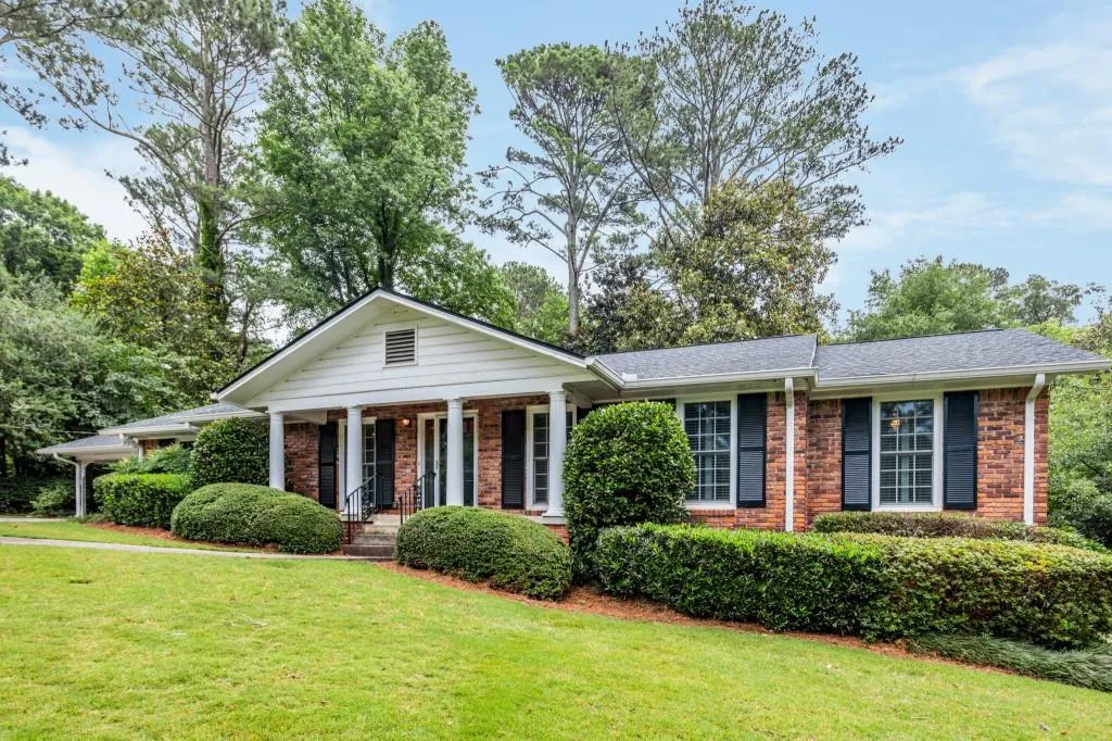 4825 Kendall Court, Atlanta, Georgia 30342, 3 Bedrooms Bedrooms, ,2 BathroomsBathrooms,Residential,Sold,4825 Kendall Court,7065140