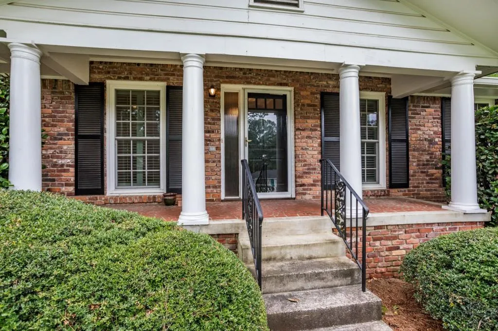 4825 Kendall Court, Atlanta, Georgia 30342, 3 Bedrooms Bedrooms, ,2 BathroomsBathrooms,Residential,Sold,4825 Kendall Court,7065140