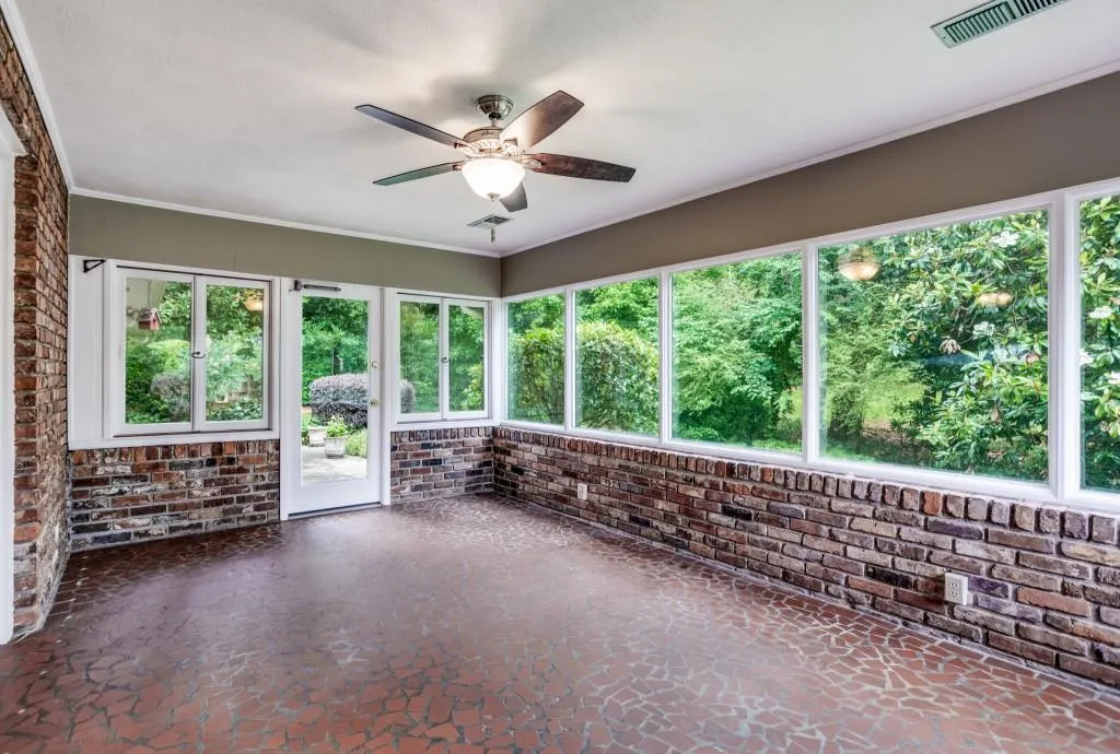 4825 Kendall Court, Atlanta, Georgia 30342, 3 Bedrooms Bedrooms, ,2 BathroomsBathrooms,Residential,Sold,4825 Kendall Court,7065140