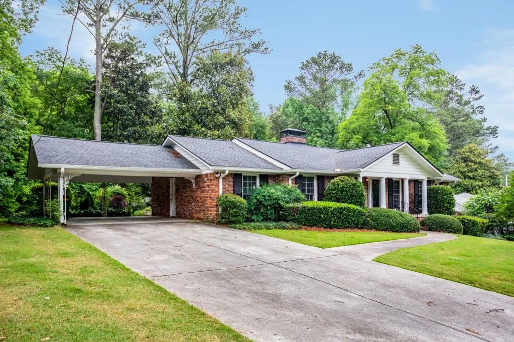 4825 Kendall Court, Atlanta, Georgia 30342, 3 Bedrooms Bedrooms, ,2 BathroomsBathrooms,Residential,Sold,4825 Kendall Court,7065140