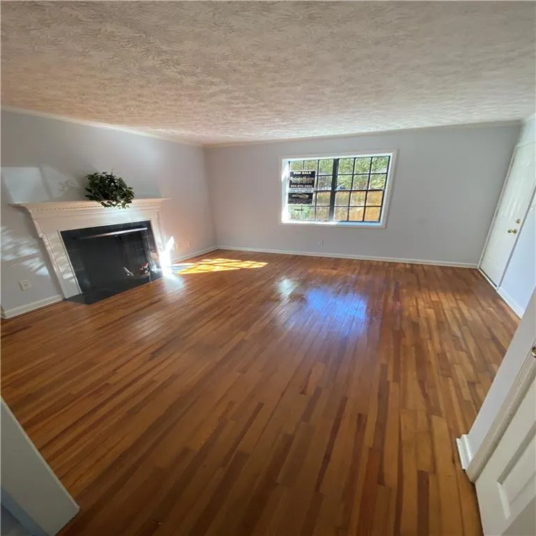 335 Winding River Dr. Unit F, Sandy Springs, Georgia 30350, 2 Bedrooms Bedrooms, ,2 BathroomsBathrooms,Residential,Sold,335 Winding River Dr. Unit F,6798009