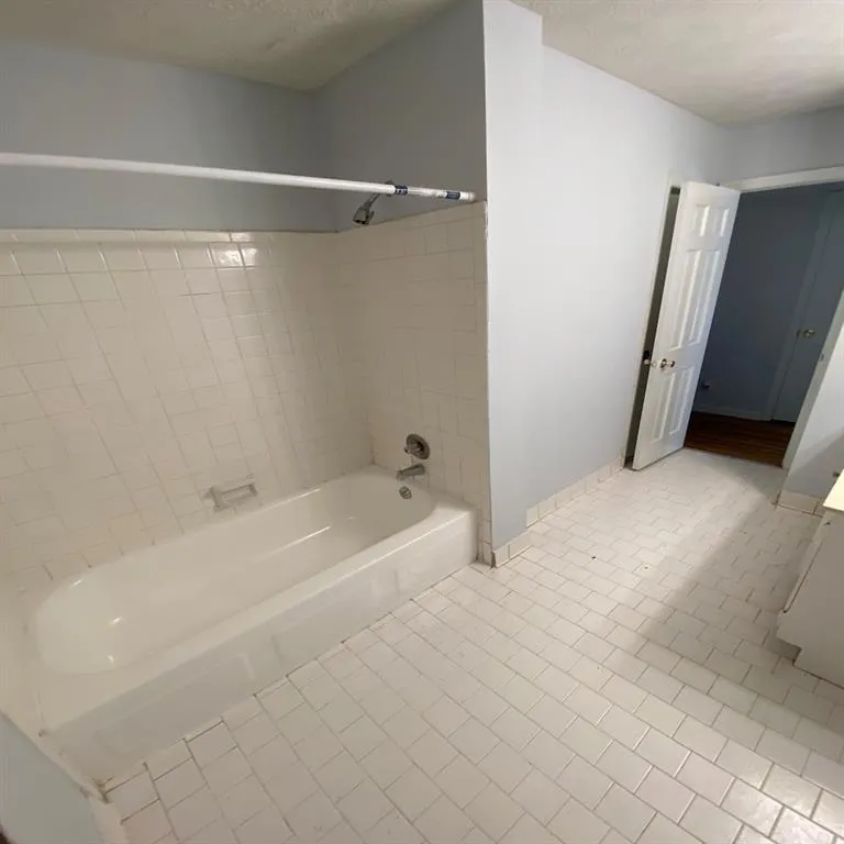 335 Winding River Dr. Unit F, Sandy Springs, Georgia 30350, 2 Bedrooms Bedrooms, ,2 BathroomsBathrooms,Residential,Sold,335 Winding River Dr. Unit F,6798009