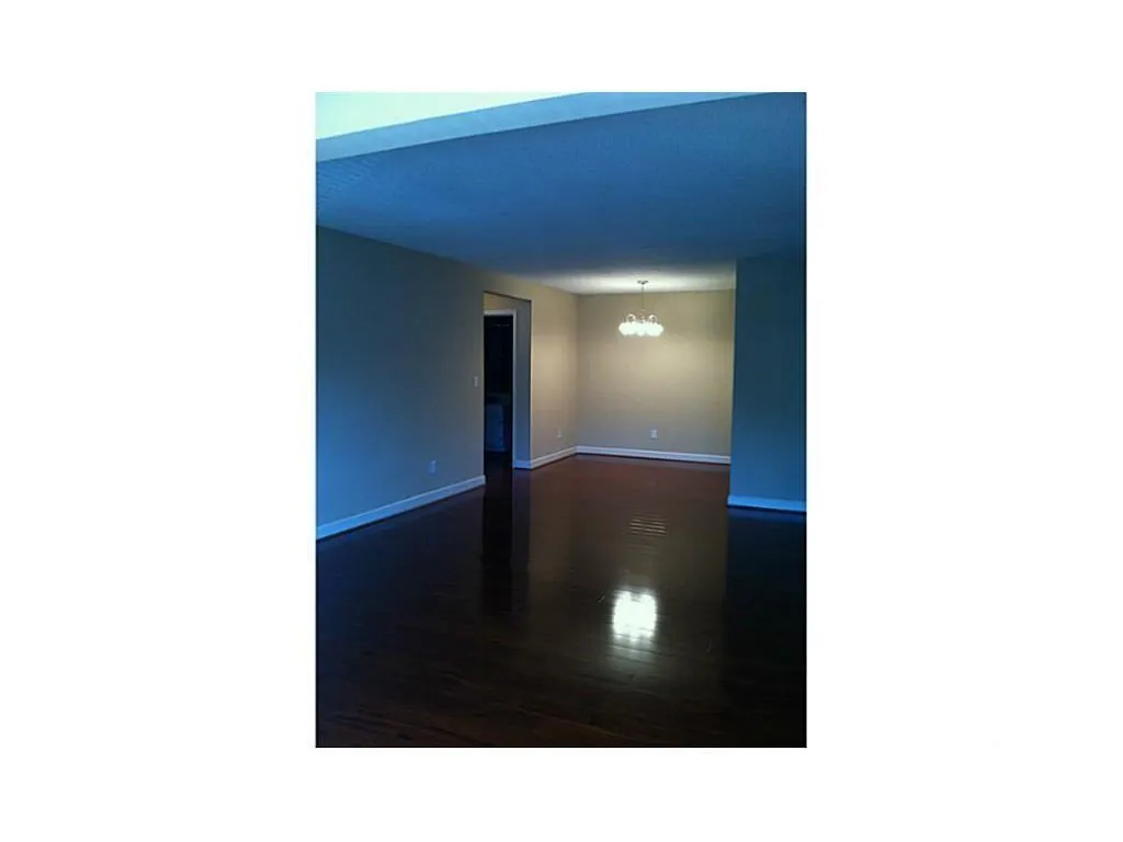 1613 Wingate Way, Sandy Springs, Georgia 30350, 2 Bedrooms Bedrooms, ,2 BathroomsBathrooms,Residential,Sold,1613 Wingate Way,5662225