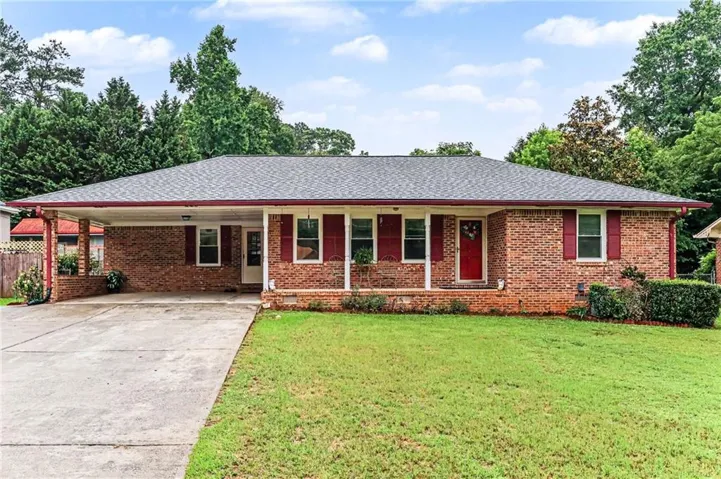 4 Side Brick Ranch with extra long and wide driveway