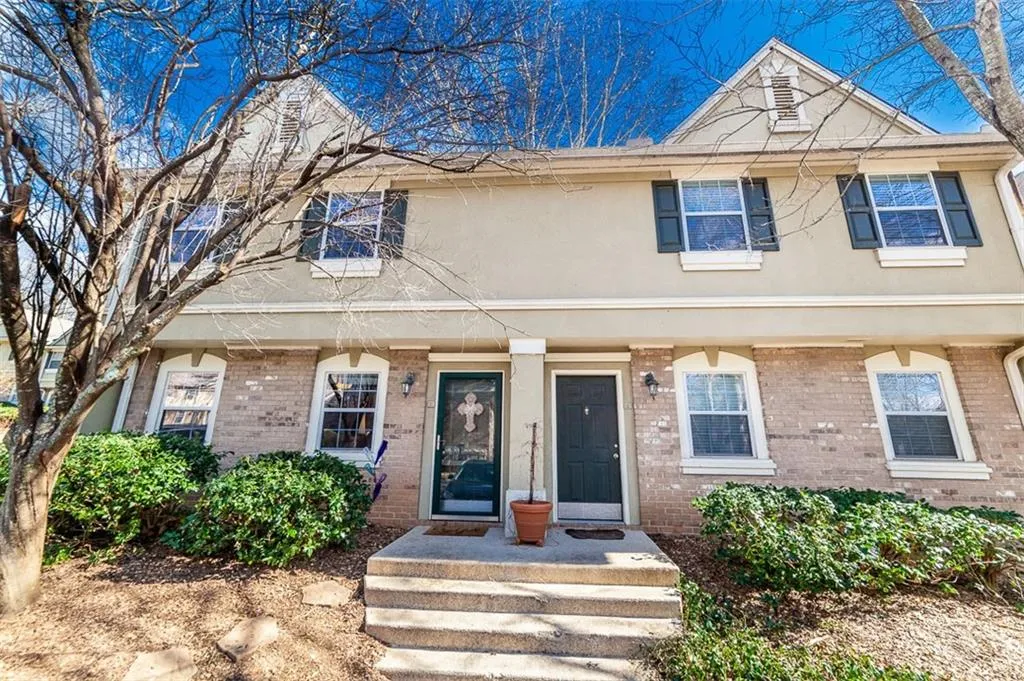 6900 Roswell Road Unit G1, Atlanta, Georgia 30328, 3 Bedrooms Bedrooms, ,2 BathroomsBathrooms,Residential,Sold,6900 Roswell Road Unit G1,6129565
