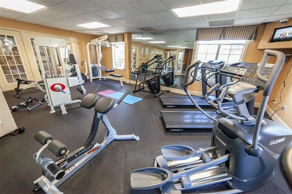 6900 Roswell Road Unit G1, Atlanta, Georgia 30328, 3 Bedrooms Bedrooms, ,2 BathroomsBathrooms,Residential,Sold,6900 Roswell Road Unit G1,6129565