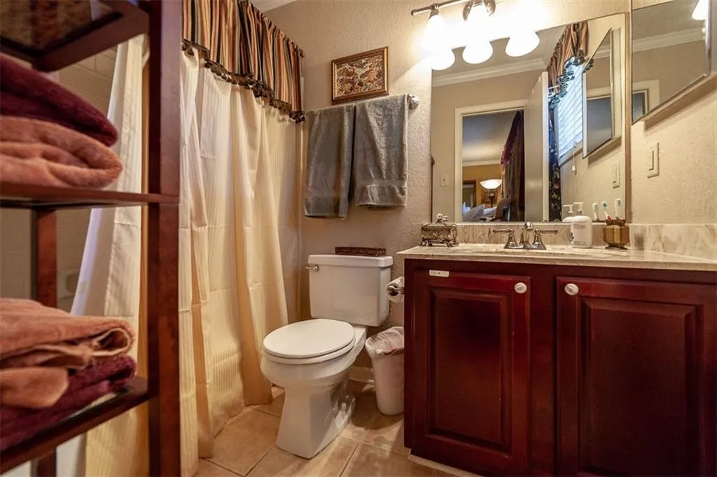 6900 Roswell Road Unit G1, Atlanta, Georgia 30328, 3 Bedrooms Bedrooms, ,2 BathroomsBathrooms,Residential,Sold,6900 Roswell Road Unit G1,6129565