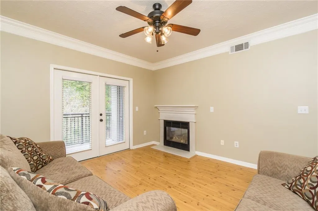 5559 Glenridge Drive Unit 1305, Atlanta, Georgia 30342, 1 Bedroom Bedrooms, ,1 BathroomBathrooms,Residential,Sold,5559 Glenridge Drive Unit 1305,6968909