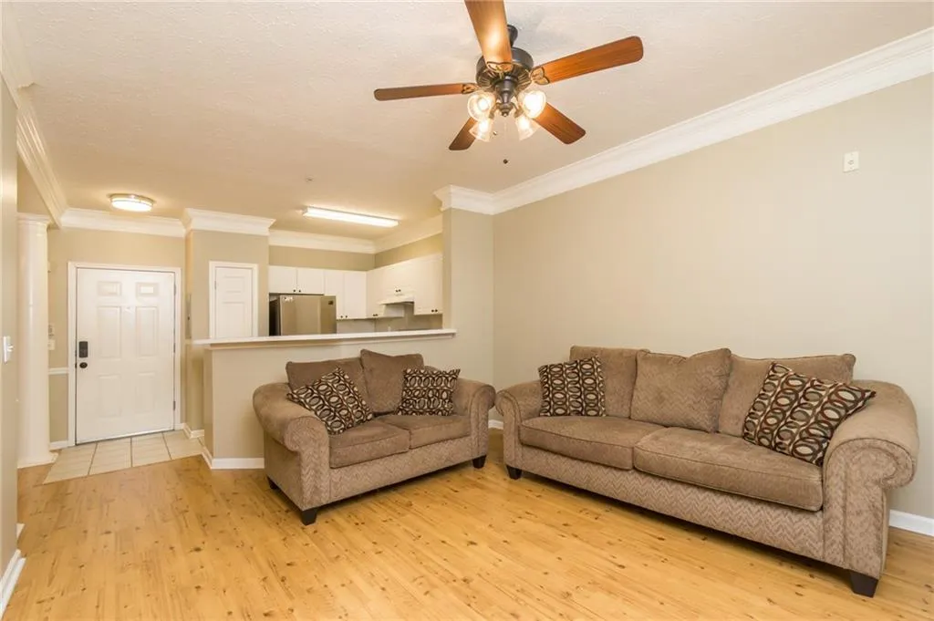 5559 Glenridge Drive Unit 1305, Atlanta, Georgia 30342, 1 Bedroom Bedrooms, ,1 BathroomBathrooms,Residential,Sold,5559 Glenridge Drive Unit 1305,6968909