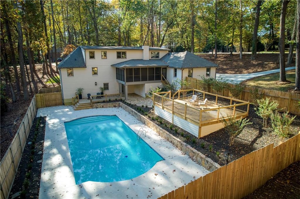 1000 Ridge Tarn, Sandy Springs, Georgia 30350, 5 Bedrooms Bedrooms, ,5 BathroomsBathrooms,Residential,Sold,1000 Ridge Tarn,7296775