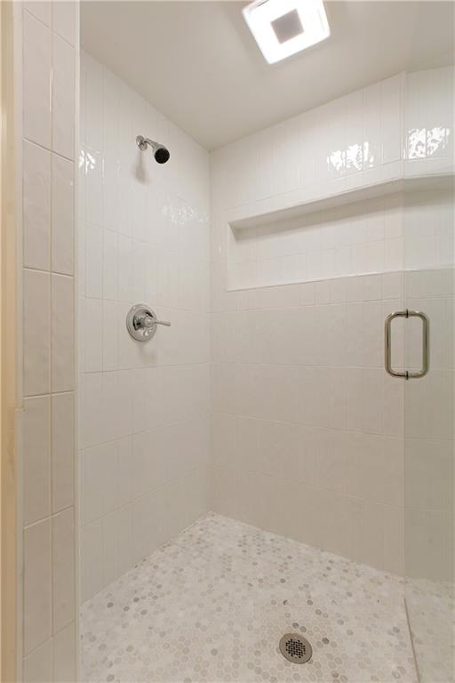 1000 Ridge Tarn, Sandy Springs, Georgia 30350, 5 Bedrooms Bedrooms, ,5 BathroomsBathrooms,Residential,Sold,1000 Ridge Tarn,7296775