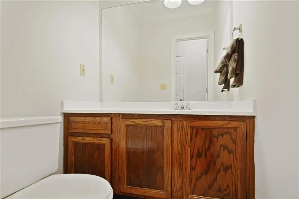 7500 Roswell Road Unit 2, Sandy Springs, Georgia 30350, 2 Bedrooms Bedrooms, ,2 BathroomsBathrooms,Residential,Sold,7500 Roswell Road Unit 2,6786701
