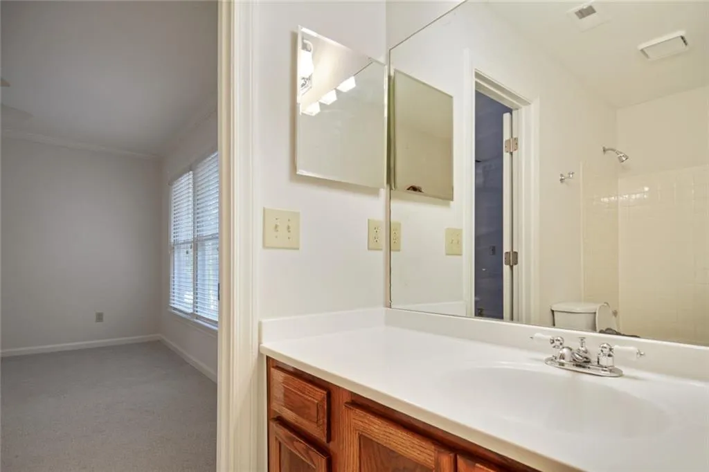 7500 Roswell Road Unit 2, Sandy Springs, Georgia 30350, 2 Bedrooms Bedrooms, ,2 BathroomsBathrooms,Residential,Sold,7500 Roswell Road Unit 2,6786701