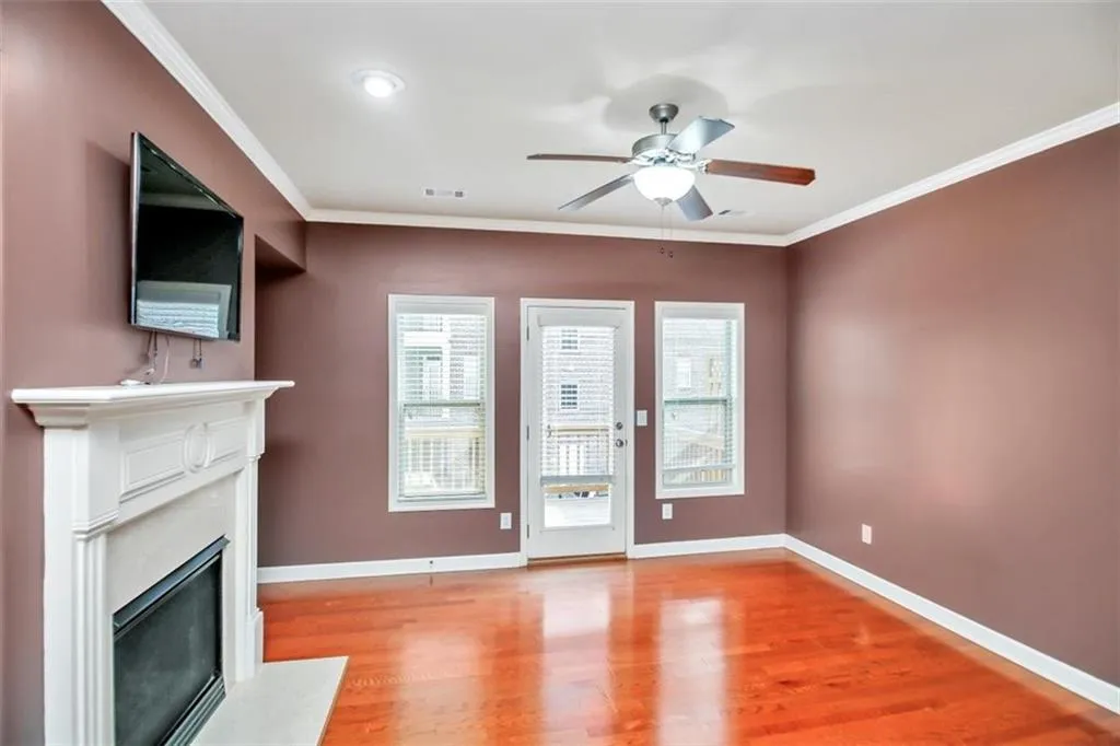 7170 Glisten Avenue, Atlanta, Georgia 30328, 3 Bedrooms Bedrooms, ,3 BathroomsBathrooms,Residential,Sold,7170 Glisten Avenue,6829212