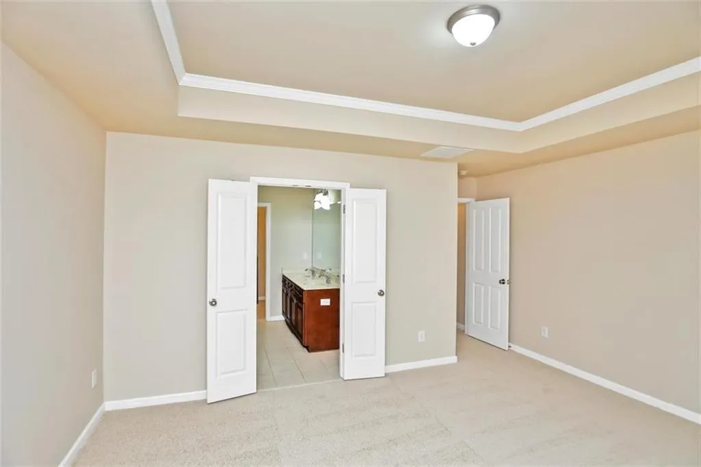 7170 Glisten Avenue, Atlanta, Georgia 30328, 3 Bedrooms Bedrooms, ,3 BathroomsBathrooms,Residential,Sold,7170 Glisten Avenue,6829212