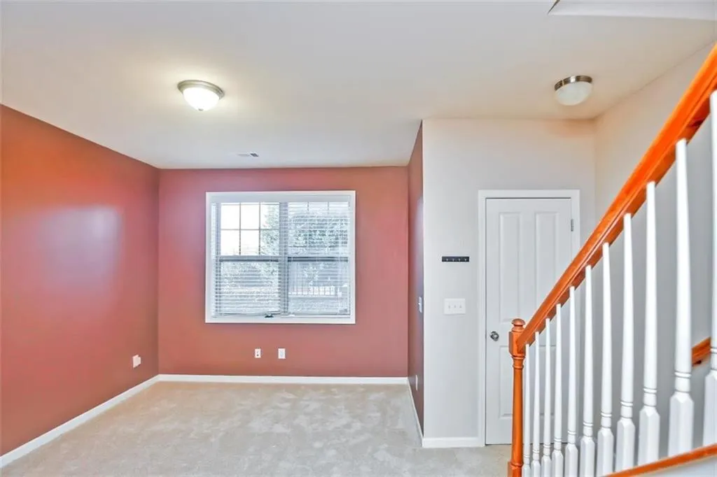 7170 Glisten Avenue, Atlanta, Georgia 30328, 3 Bedrooms Bedrooms, ,3 BathroomsBathrooms,Residential,Sold,7170 Glisten Avenue,6829212