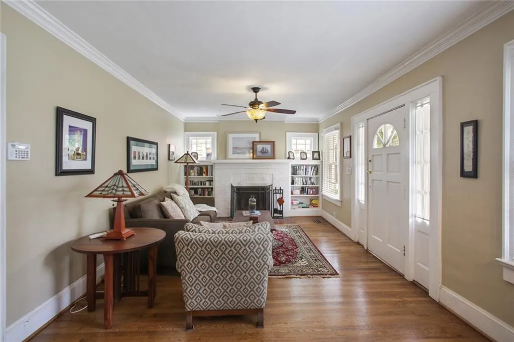 2279 Fairhaven Circle Ne, Atlanta, Georgia 30305, 3 Bedrooms Bedrooms, ,3 BathroomsBathrooms,Residential,Sold,2279 Fairhaven Circle Ne,5739789