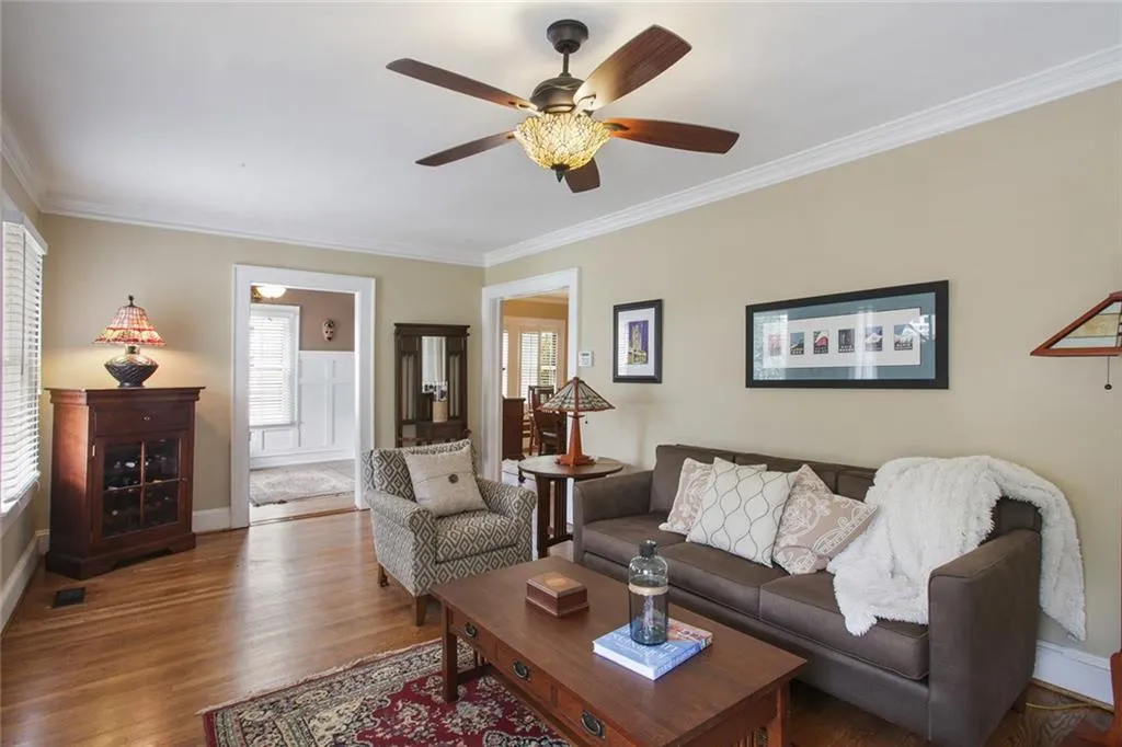 2279 Fairhaven Circle Ne, Atlanta, Georgia 30305, 3 Bedrooms Bedrooms, ,3 BathroomsBathrooms,Residential,Sold,2279 Fairhaven Circle Ne,5739789