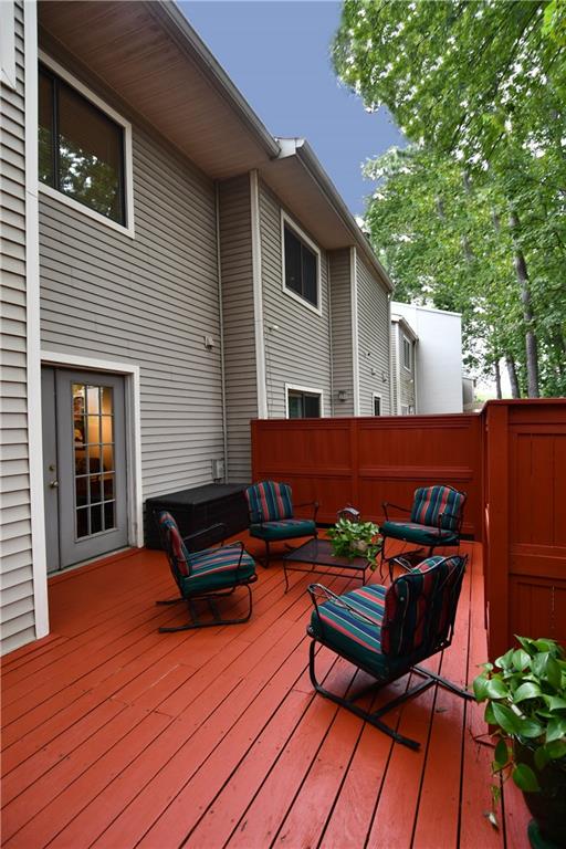 18 Basswood Circle, Sandy Springs, Georgia 30328, 2 Bedrooms Bedrooms, ,2 BathroomsBathrooms,Residential,Sold,18 Basswood Circle,7281308