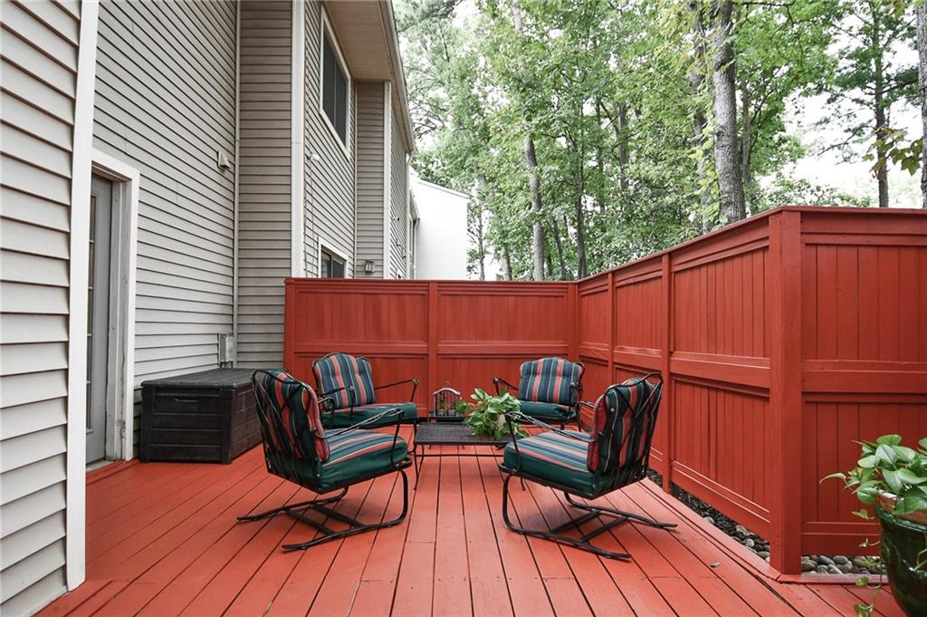 18 Basswood Circle, Sandy Springs, Georgia 30328, 2 Bedrooms Bedrooms, ,2 BathroomsBathrooms,Residential,Sold,18 Basswood Circle,7281308