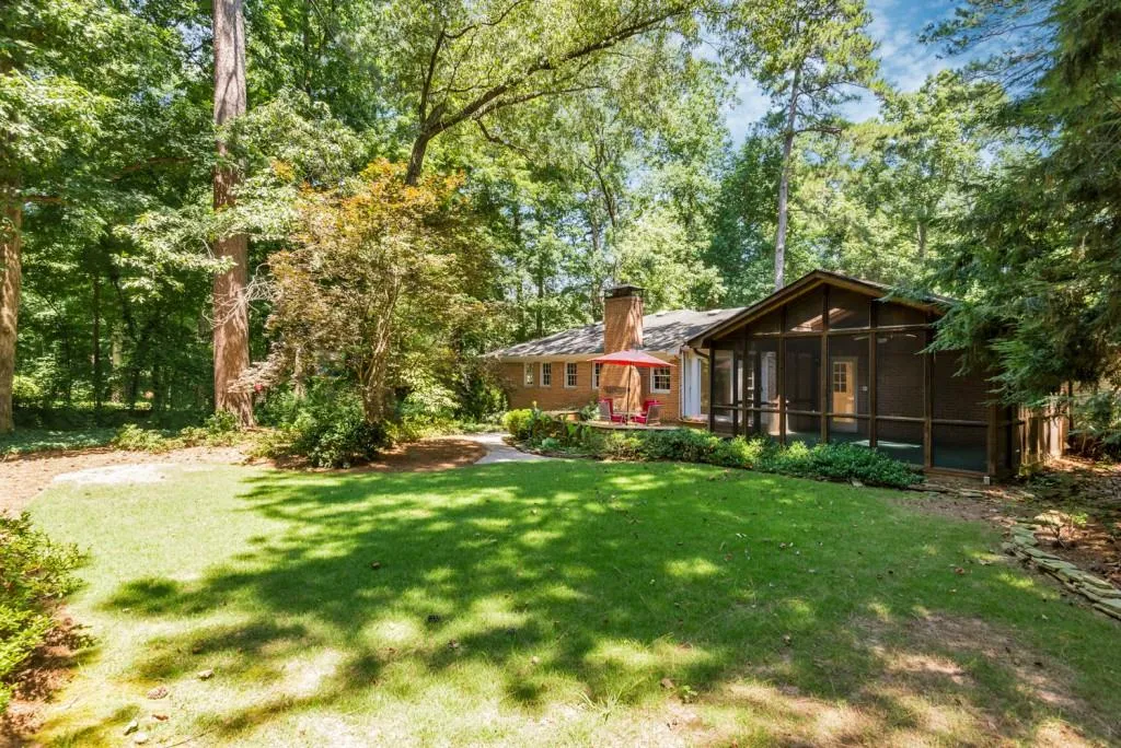 125 Dunhill Court, Sandy Springs, Georgia 30328, 3 Bedrooms Bedrooms, ,2 BathroomsBathrooms,Residential,Sold,125 Dunhill Court,6047562