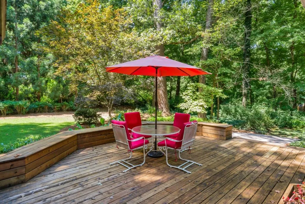 125 Dunhill Court, Sandy Springs, Georgia 30328, 3 Bedrooms Bedrooms, ,2 BathroomsBathrooms,Residential,Sold,125 Dunhill Court,6047562