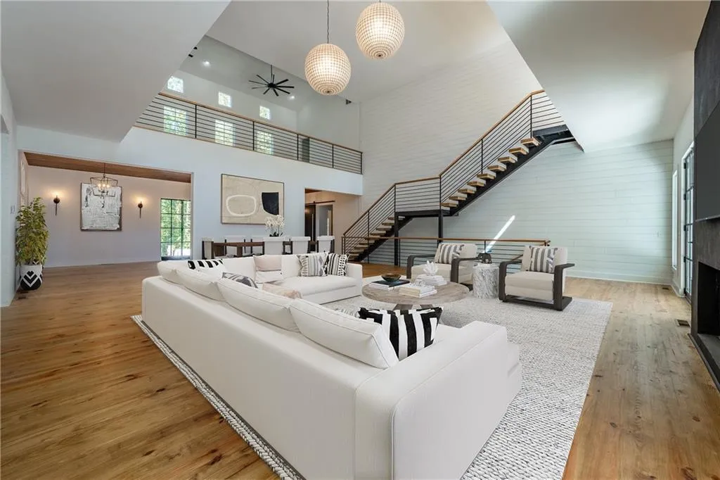 8315 Hewlett Road, Sandy Springs, Georgia 30350, 6 Bedrooms Bedrooms, ,6 BathroomsBathrooms,Residential,Sold,8315 Hewlett Road,6960732