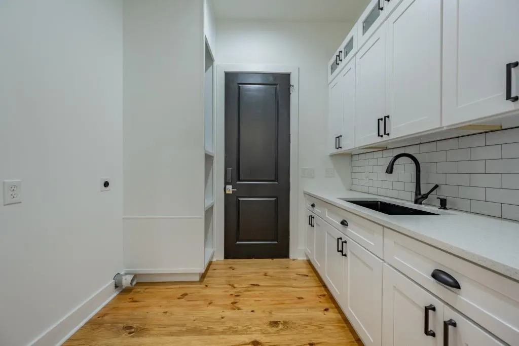 8315 Hewlett Road, Sandy Springs, Georgia 30350, 6 Bedrooms Bedrooms, ,6 BathroomsBathrooms,Residential,Sold,8315 Hewlett Road,6960732