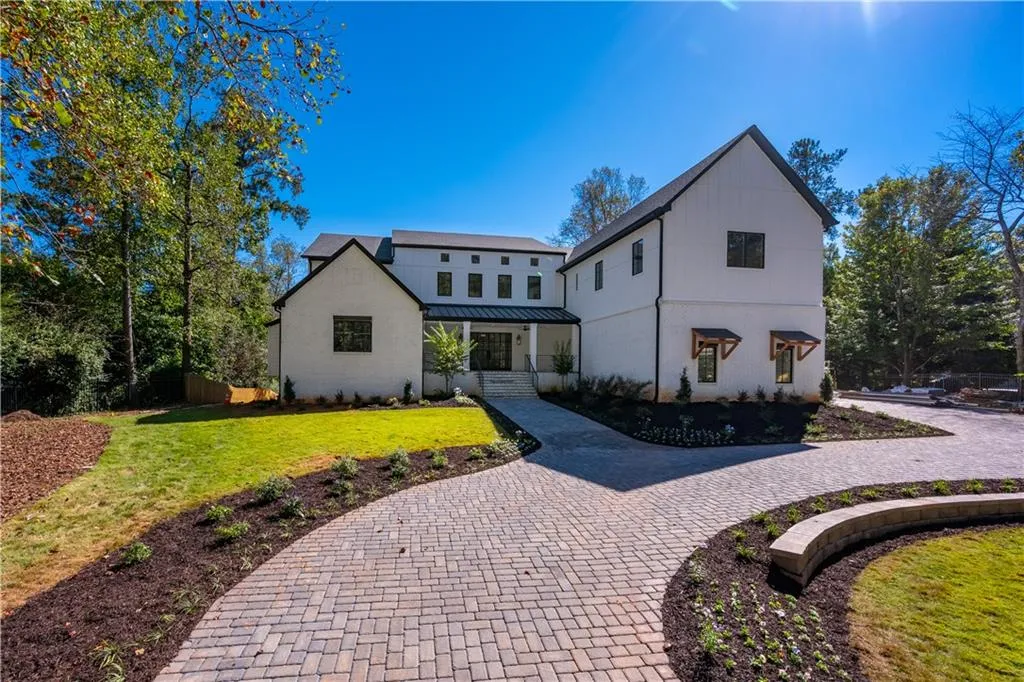 8315 Hewlett Road, Sandy Springs, Georgia 30350, 6 Bedrooms Bedrooms, ,6 BathroomsBathrooms,Residential,Sold,8315 Hewlett Road,6960732