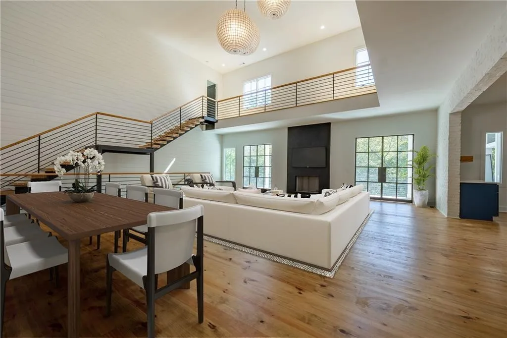 8315 Hewlett Road, Sandy Springs, Georgia 30350, 6 Bedrooms Bedrooms, ,6 BathroomsBathrooms,Residential,Sold,8315 Hewlett Road,6960732