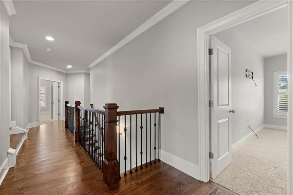 825 Novello Court, Atlanta, Georgia 30342, 5 Bedrooms Bedrooms, ,4 BathroomsBathrooms,Residential,Sold,825 Novello Court,7454666