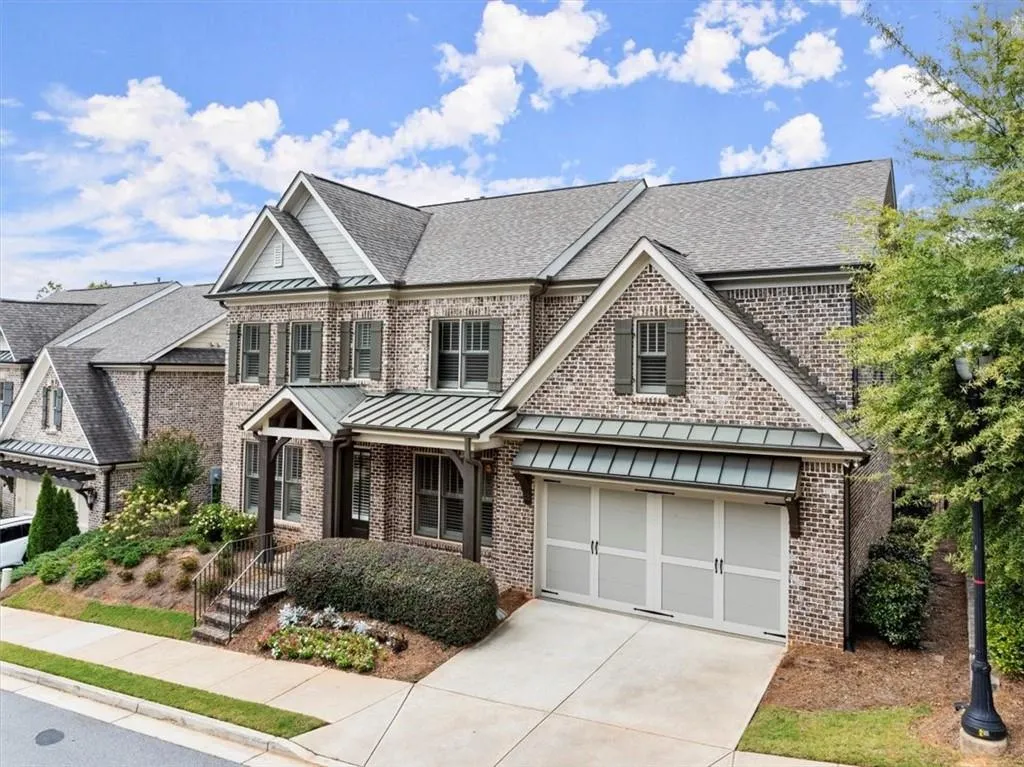 825 Novello Court, Atlanta, Georgia 30342, 5 Bedrooms Bedrooms, ,4 BathroomsBathrooms,Residential,Sold,825 Novello Court,7454666