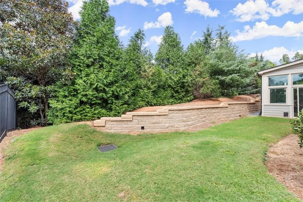 825 Novello Court, Atlanta, Georgia 30342, 5 Bedrooms Bedrooms, ,4 BathroomsBathrooms,Residential,Sold,825 Novello Court,7454666