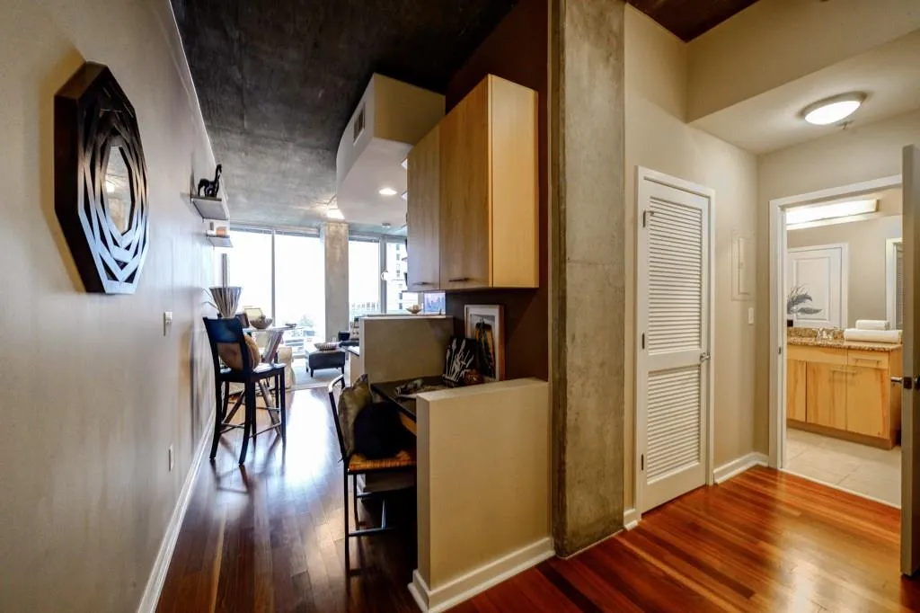 3324 Peachtree Road Ne Unit 1708, Atlanta, Georgia 30326, 1 Bedroom Bedrooms, ,1 BathroomBathrooms,Residential,Sold,3324 Peachtree Road Ne Unit 1708,5802200