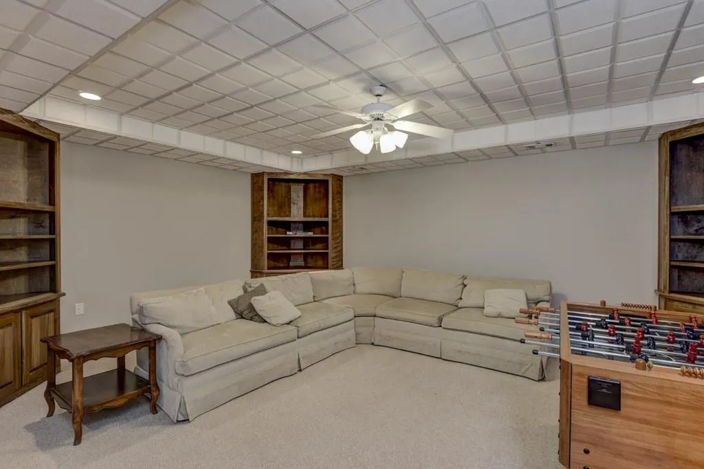 230 Sheridan Point Lane, Atlanta, Georgia 30342, 5 Bedrooms Bedrooms, ,4 BathroomsBathrooms,Residential,Sold,230 Sheridan Point Lane,5832454