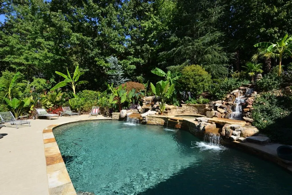 230 Sheridan Point Lane, Atlanta, Georgia 30342, 5 Bedrooms Bedrooms, ,4 BathroomsBathrooms,Residential,Sold,230 Sheridan Point Lane,5832454