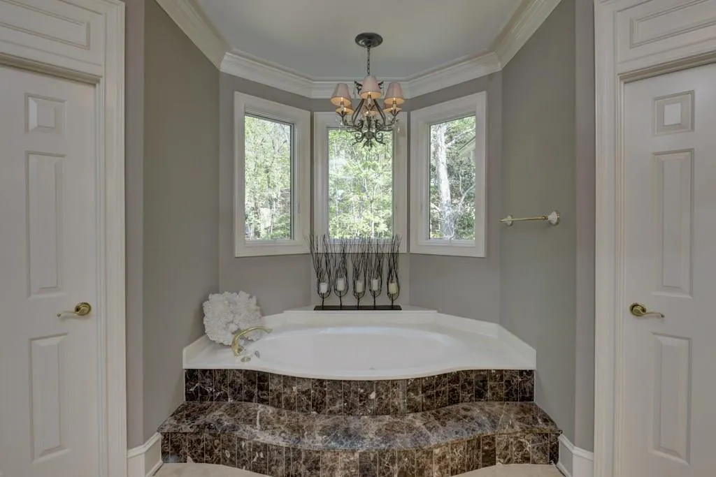 230 Sheridan Point Lane, Atlanta, Georgia 30342, 5 Bedrooms Bedrooms, ,4 BathroomsBathrooms,Residential,Sold,230 Sheridan Point Lane,5832454