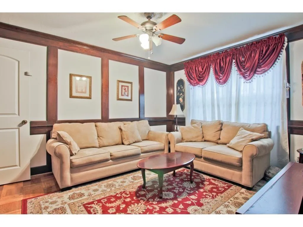 6851 Roswell Road Unit F23, Sandy Springs, Georgia 30328, 2 Bedrooms Bedrooms, ,2 BathroomsBathrooms,Residential,Sold,6851 Roswell Road Unit F23,5762259