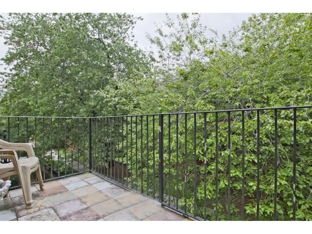 6851 Roswell Road Unit F23, Sandy Springs, Georgia 30328, 2 Bedrooms Bedrooms, ,2 BathroomsBathrooms,Residential,Sold,6851 Roswell Road Unit F23,5762259