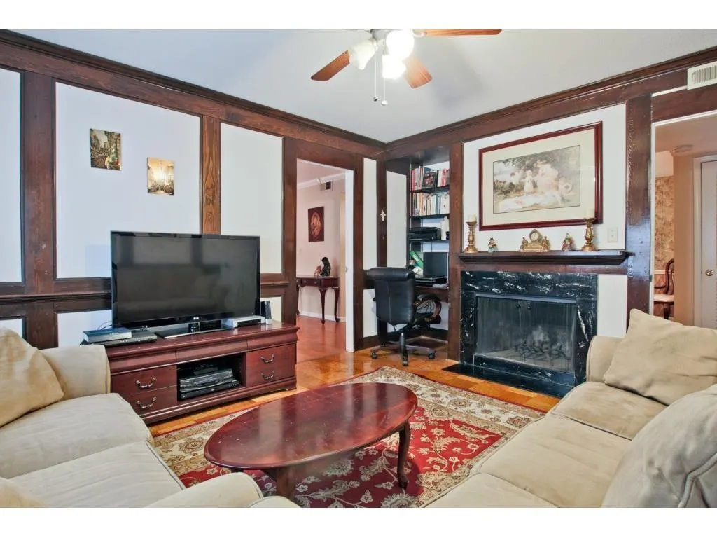 6851 Roswell Road Unit F23, Sandy Springs, Georgia 30328, 2 Bedrooms Bedrooms, ,2 BathroomsBathrooms,Residential,Sold,6851 Roswell Road Unit F23,5762259