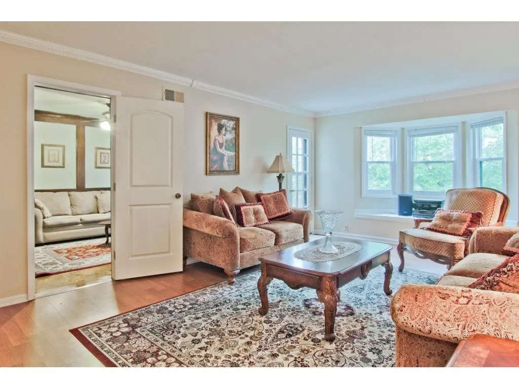 6851 Roswell Road Unit F23, Sandy Springs, Georgia 30328, 2 Bedrooms Bedrooms, ,2 BathroomsBathrooms,Residential,Sold,6851 Roswell Road Unit F23,5762259