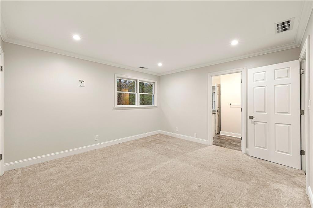 9810 Huntcliff Trace, Sandy Springs, Georgia 30350, 6 Bedrooms Bedrooms, ,5 BathroomsBathrooms,Residential,Sold,9810 Huntcliff Trace,7307484