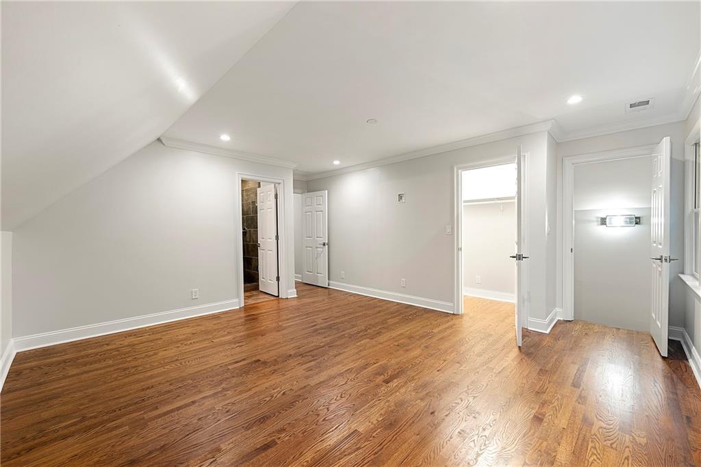 9810 Huntcliff Trace, Sandy Springs, Georgia 30350, 6 Bedrooms Bedrooms, ,5 BathroomsBathrooms,Residential,Sold,9810 Huntcliff Trace,7307484