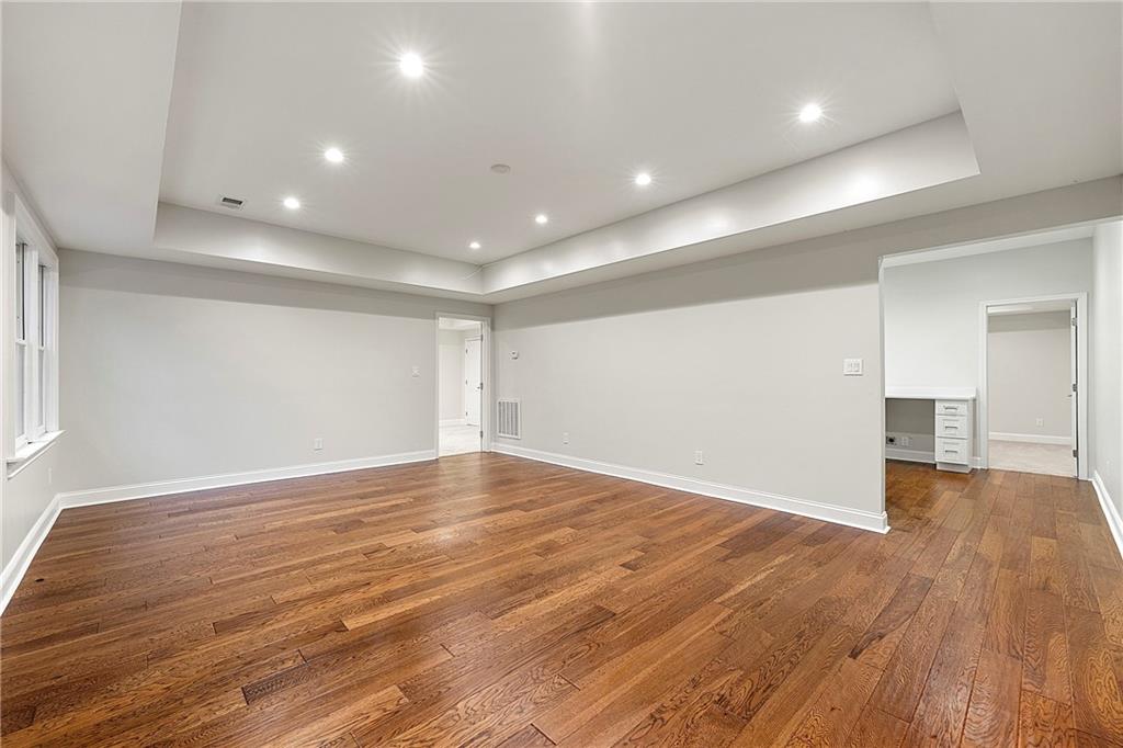 9810 Huntcliff Trace, Sandy Springs, Georgia 30350, 6 Bedrooms Bedrooms, ,5 BathroomsBathrooms,Residential,Sold,9810 Huntcliff Trace,7307484