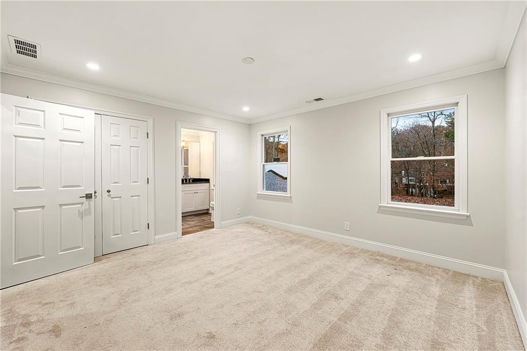 9810 Huntcliff Trace, Sandy Springs, Georgia 30350, 6 Bedrooms Bedrooms, ,5 BathroomsBathrooms,Residential,Sold,9810 Huntcliff Trace,7307484