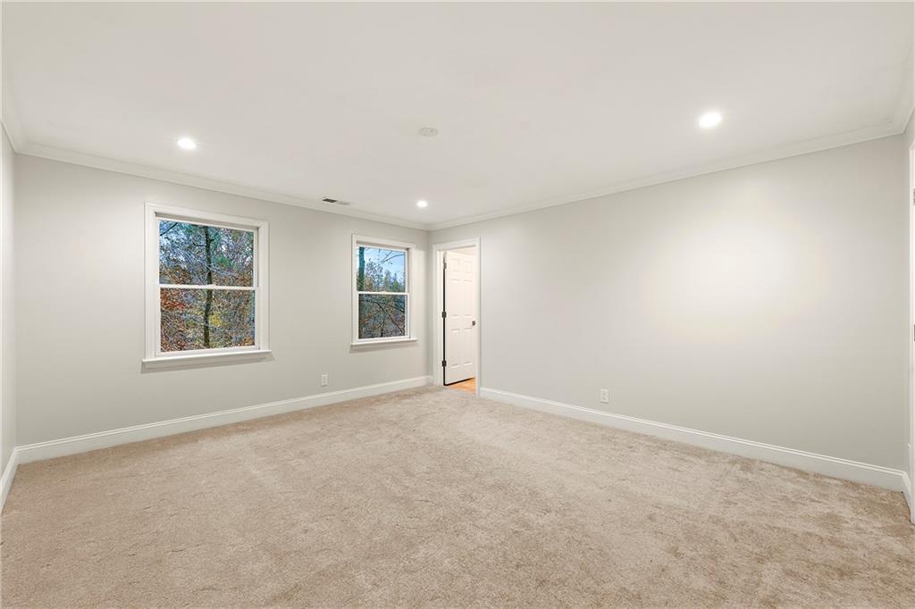 9810 Huntcliff Trace, Sandy Springs, Georgia 30350, 6 Bedrooms Bedrooms, ,5 BathroomsBathrooms,Residential,Sold,9810 Huntcliff Trace,7307484