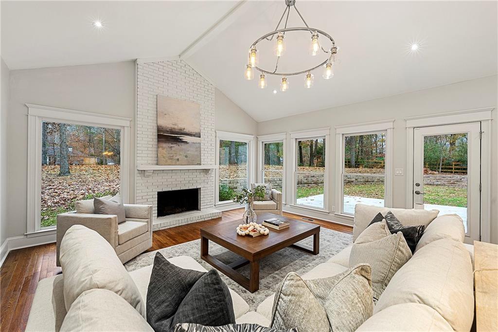 9810 Huntcliff Trace, Sandy Springs, Georgia 30350, 6 Bedrooms Bedrooms, ,5 BathroomsBathrooms,Residential,Sold,9810 Huntcliff Trace,7307484