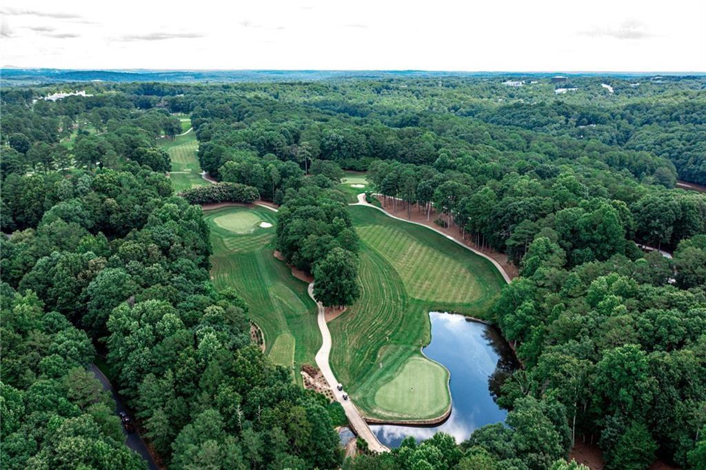 9810 Huntcliff Trace, Sandy Springs, Georgia 30350, 6 Bedrooms Bedrooms, ,5 BathroomsBathrooms,Residential,Sold,9810 Huntcliff Trace,7307484