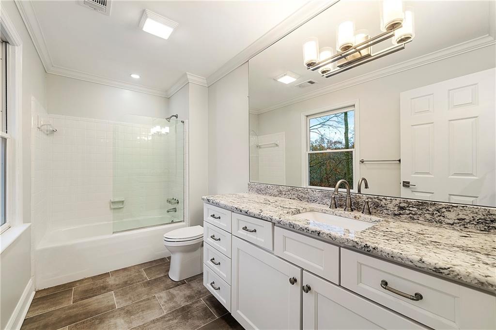 9810 Huntcliff Trace, Sandy Springs, Georgia 30350, 6 Bedrooms Bedrooms, ,5 BathroomsBathrooms,Residential,Sold,9810 Huntcliff Trace,7307484